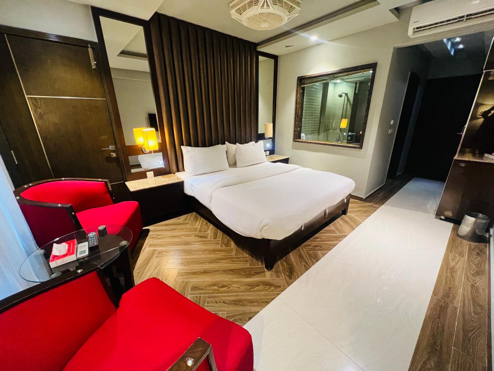 Lahore Continental Hotel Eksteriør bilde